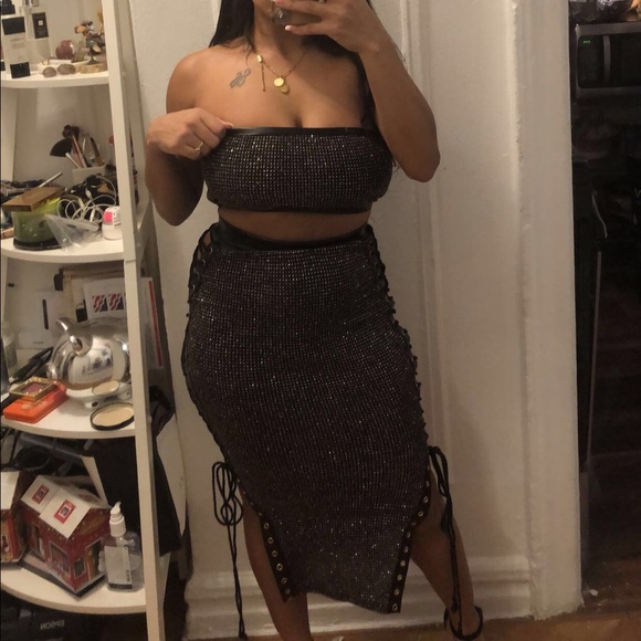 Bandeau Top & Maxi High Waist Lace up Skirt Set - Picture 2 of 8